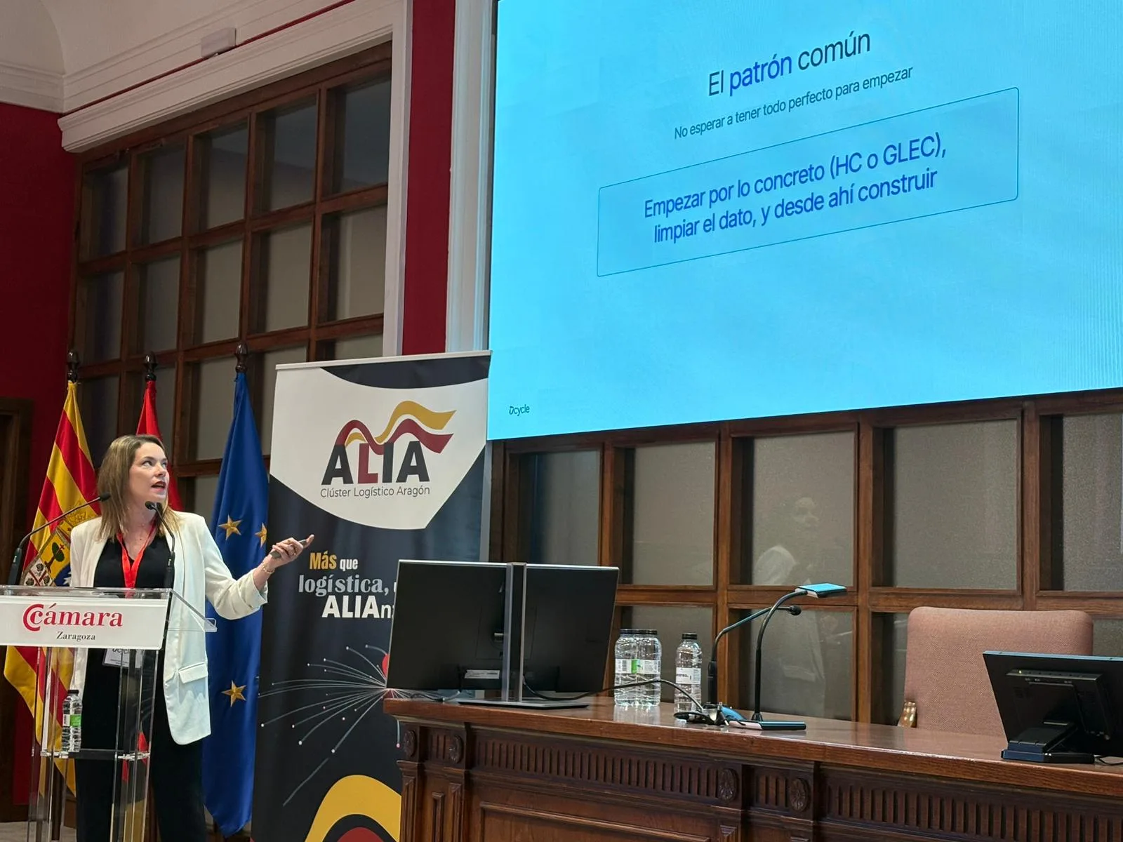 Carla de Reparaz explaining the common pattern: start with concrete data like carbon footprint or GLEC before scaling up